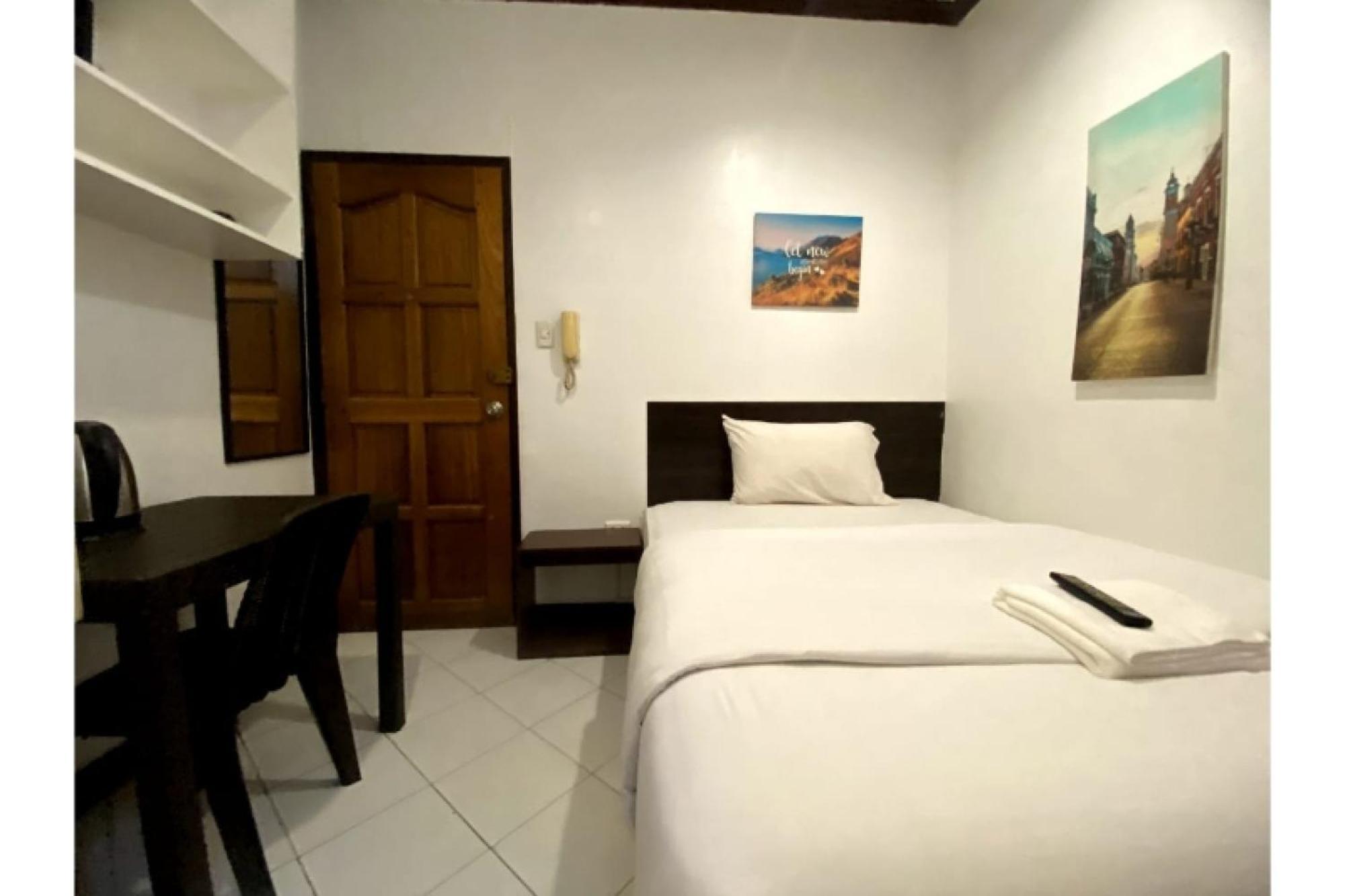 Oyo 857 City Stay Inns Makati Avenue Makati City Buitenkant foto