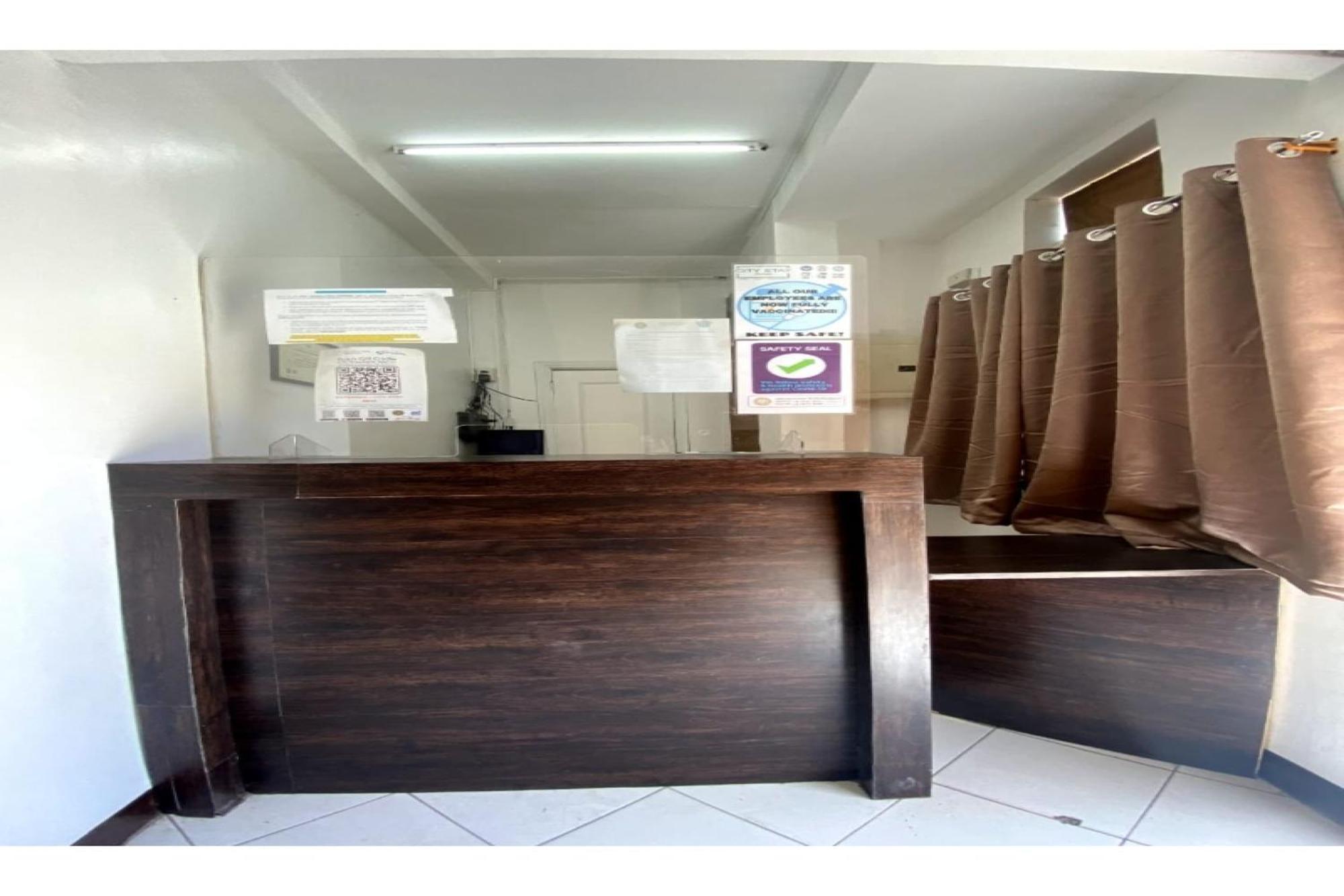 Oyo 857 City Stay Inns Makati Avenue Makati City Buitenkant foto