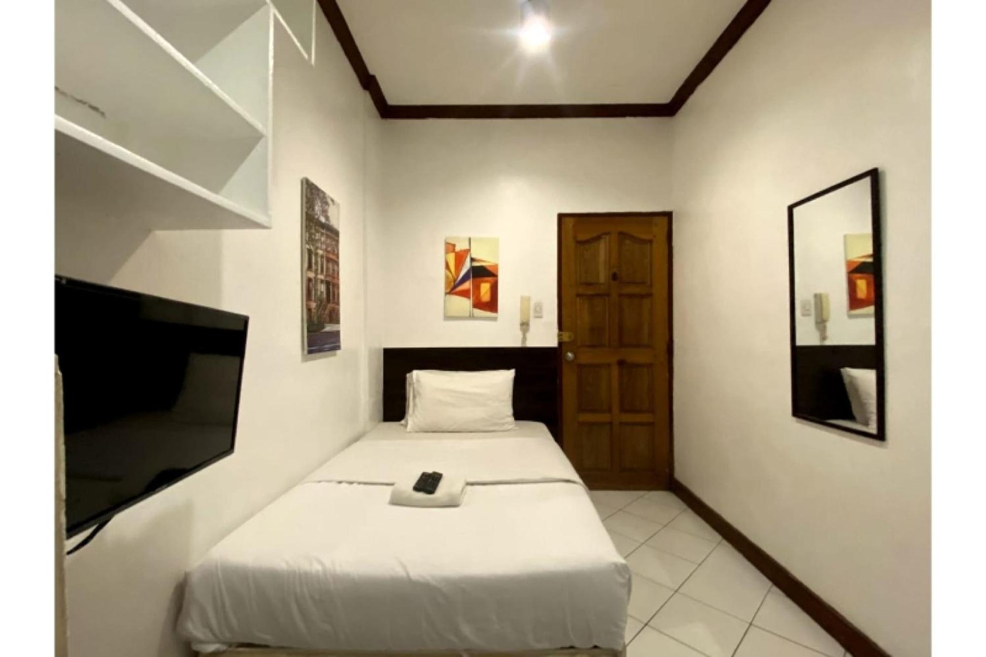Oyo 857 City Stay Inns Makati Avenue Makati City Buitenkant foto