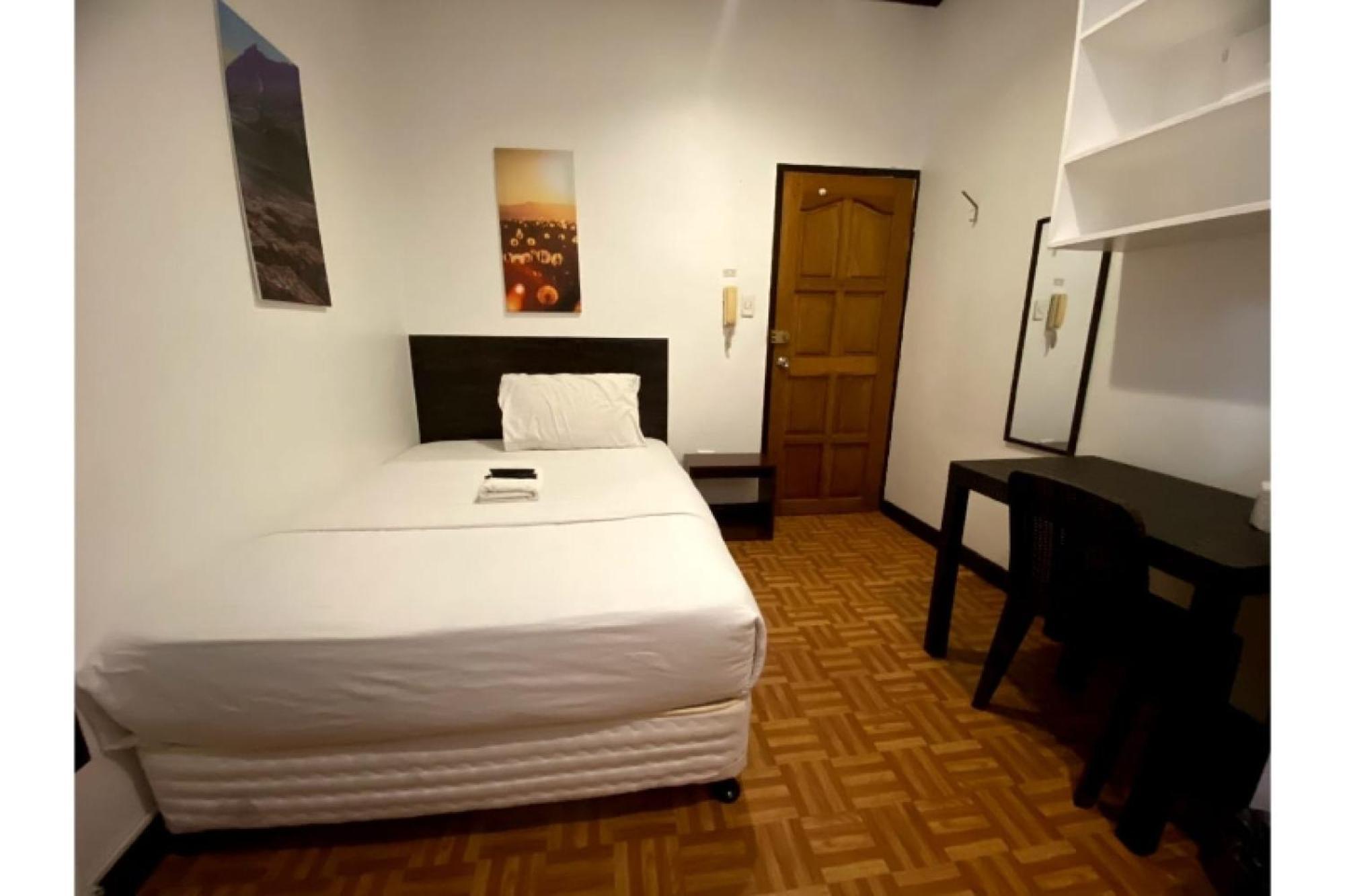 Oyo 857 City Stay Inns Makati Avenue Makati City Buitenkant foto